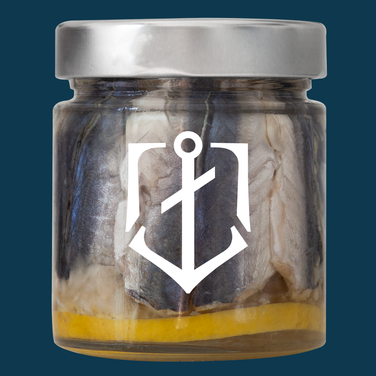 Horse mackerel with onion and lemon, freshly marinated. Limited edition